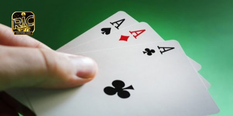 Tham khảo những bộ bài có giá trị đặc biệt trong ván bài liêng 3 cây